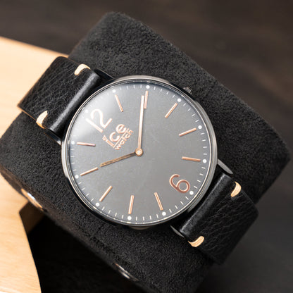 Black vegetable tanned leather side seam strap