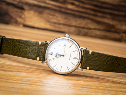 Green vegetable tanned leather side seam strap