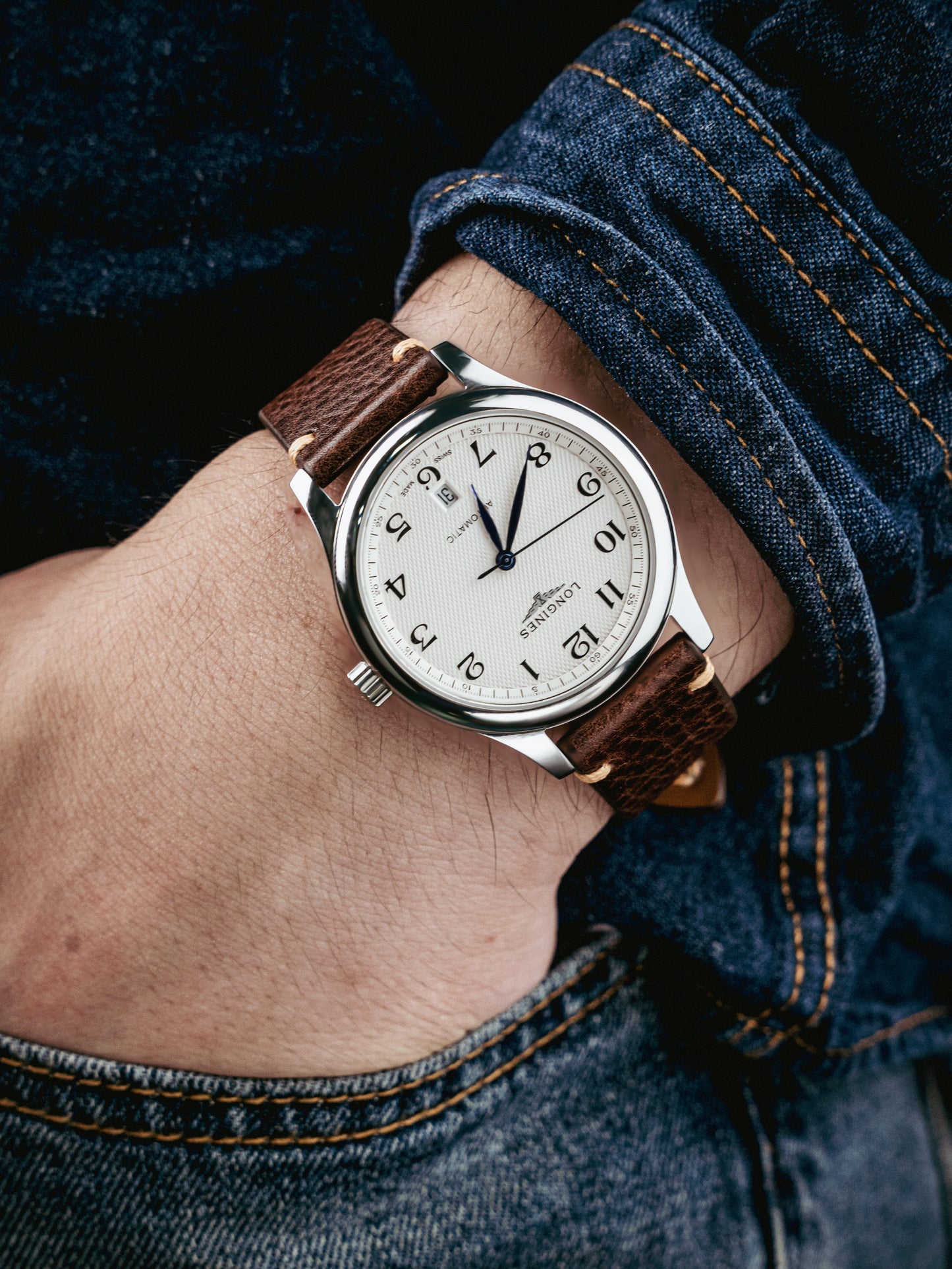 Coffee color vegetable tanned leather side seam strap