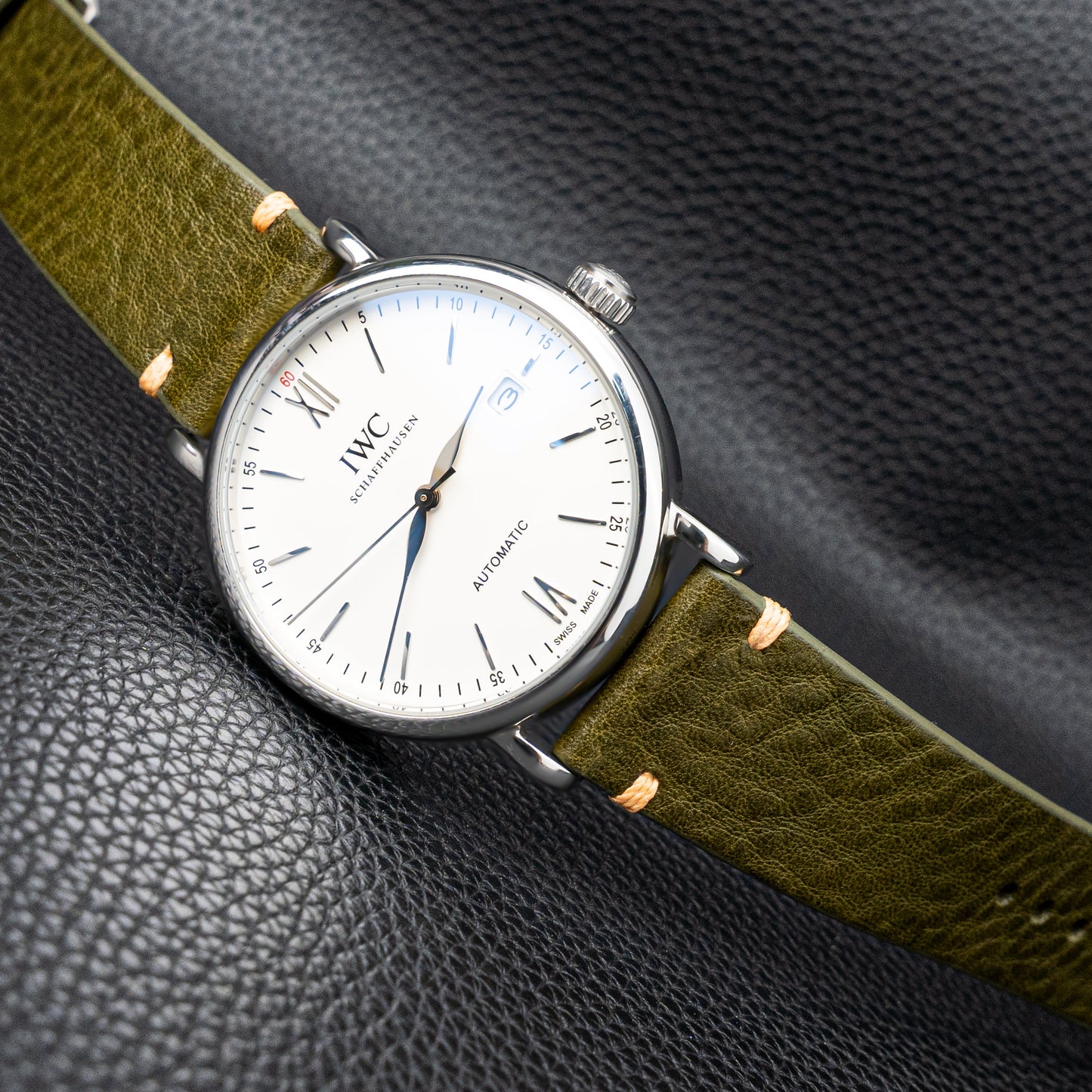 Green vegetable tanned leather side seam strap