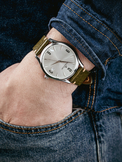 Green vegetable tanned leather side seam strap