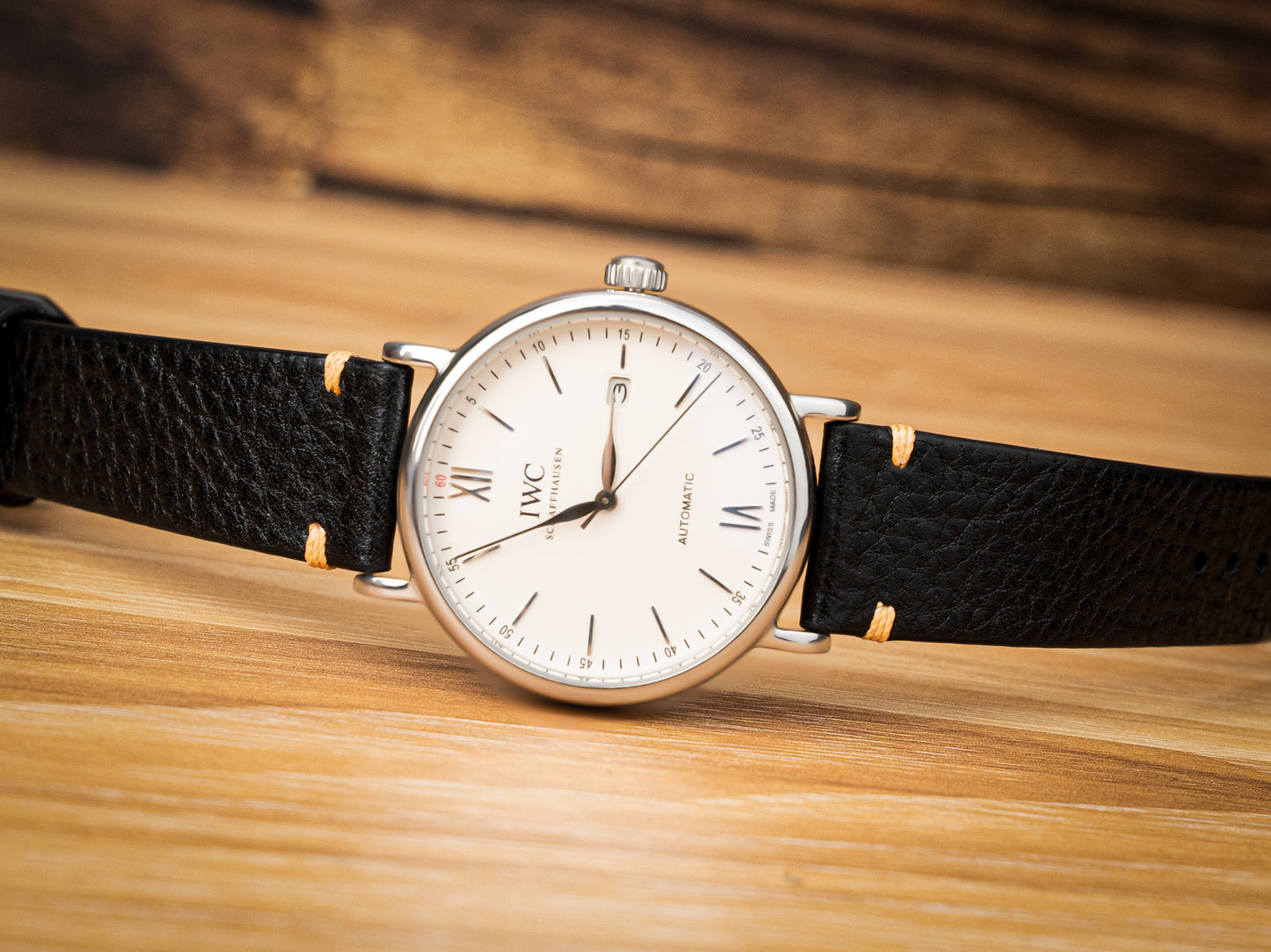 Black vegetable tanned leather side seam strap