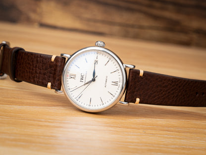 Coffee color vegetable tanned leather side seam strap