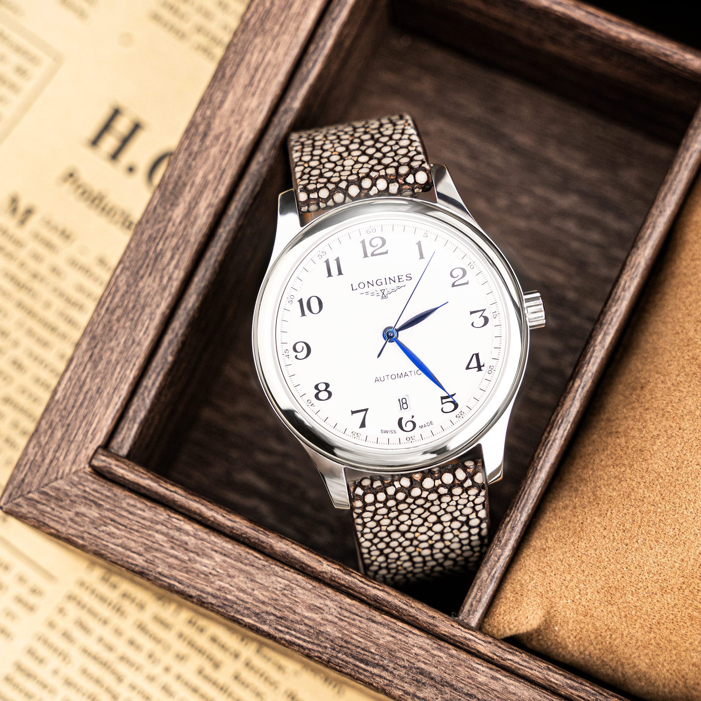 Cognac Pearl fish skin Slim Stitchless Strap