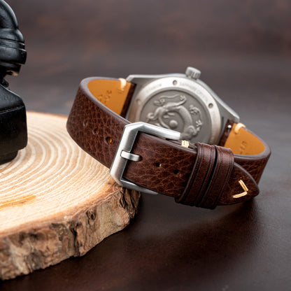 Coffee color vegetable tanned leather side seam strap