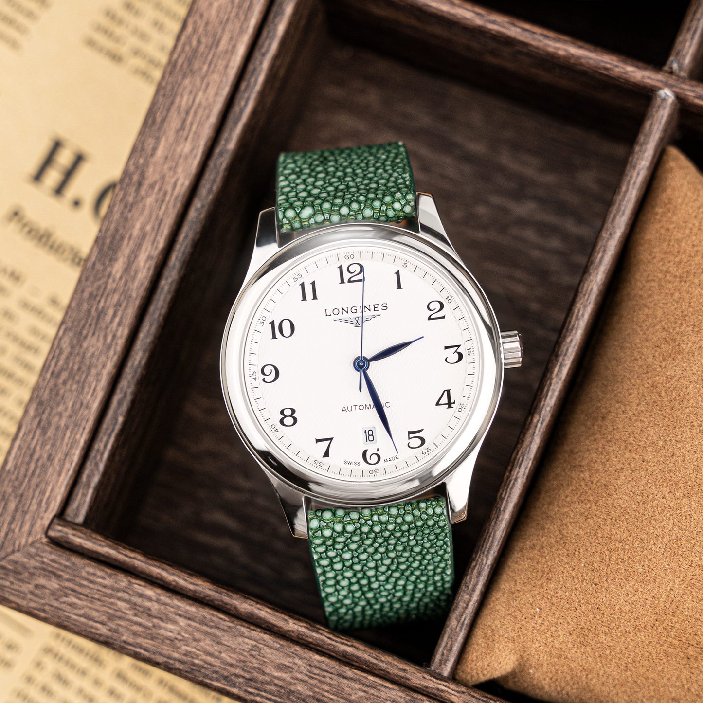 Green Pearl fish skin Slim Strap